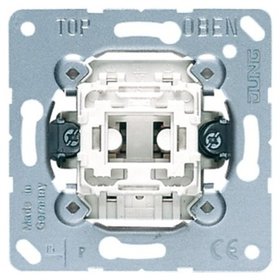 JUNG - Kreuzschalter-Einsatz UP IP20 1f 10AX