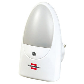brennenstuhl® - LED-Orientierungslicht / Nachtlicht mit Dämmungssensor für die Steckdose, weiß
